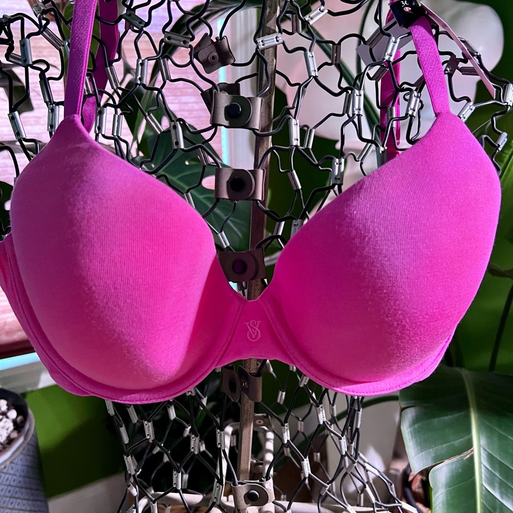🎁 Victoria’s Secret Lightly Lined Forever T-Shirt Demi Bra 36Cute✨